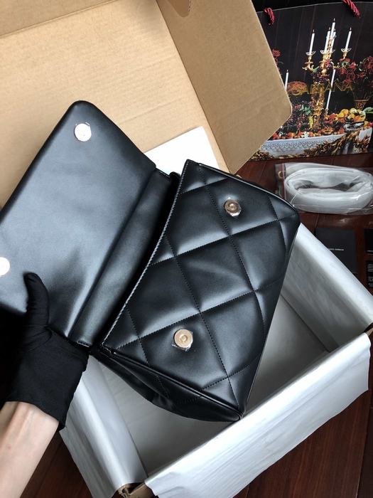 DolceGabbana DG handle bag color 105A