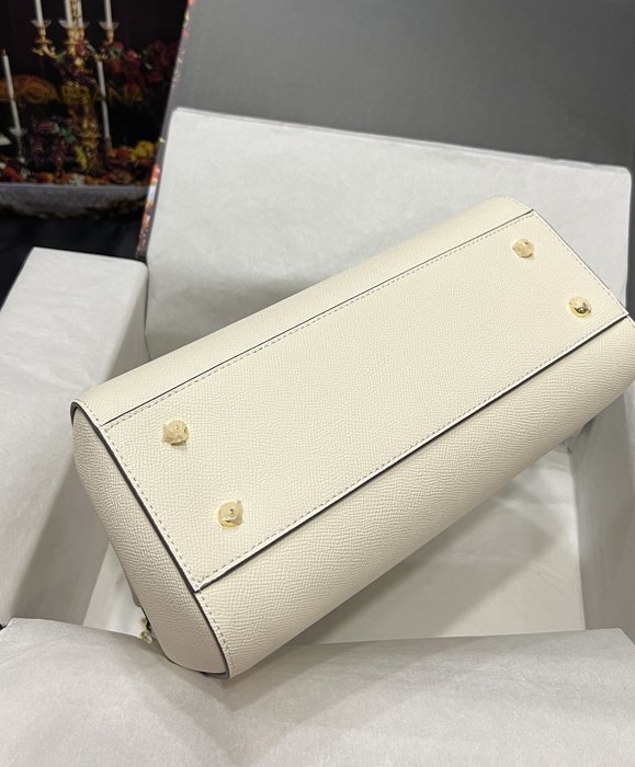 DolceGabbana Elegant Tote Beige 01A