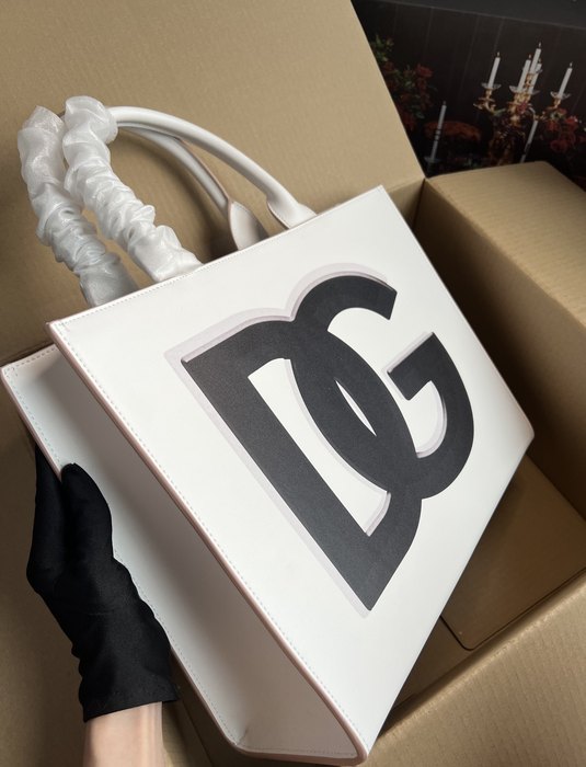 DolceGabbana Stylish Tote with Structured Design White 01A