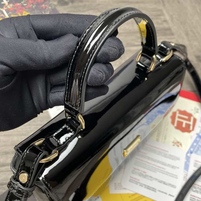 DolceGabbana Tote Bag with Elegant Design Black 01A 2