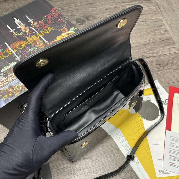 DolceGabbana Tote Bag with Elegant Design Black 01A 2