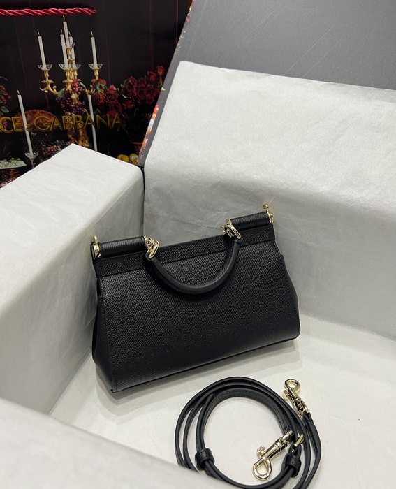 DolceGabbana Tote bag with elegant design Black 01A