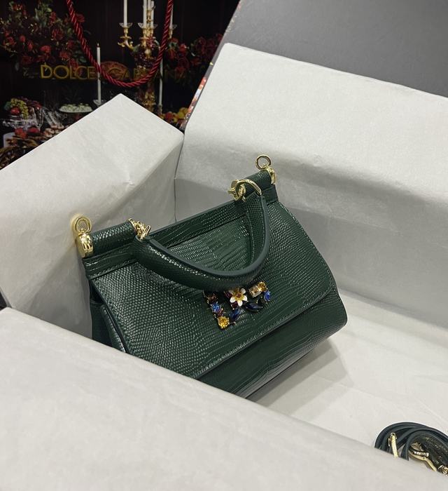 DolceGabbana Tote bag with elegant design Green 01A