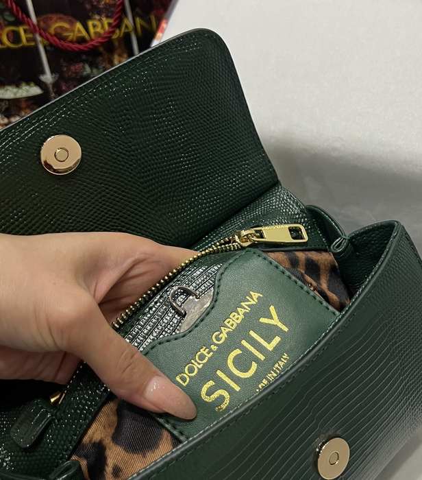 DolceGabbana Tote bag with elegant design Green 01A