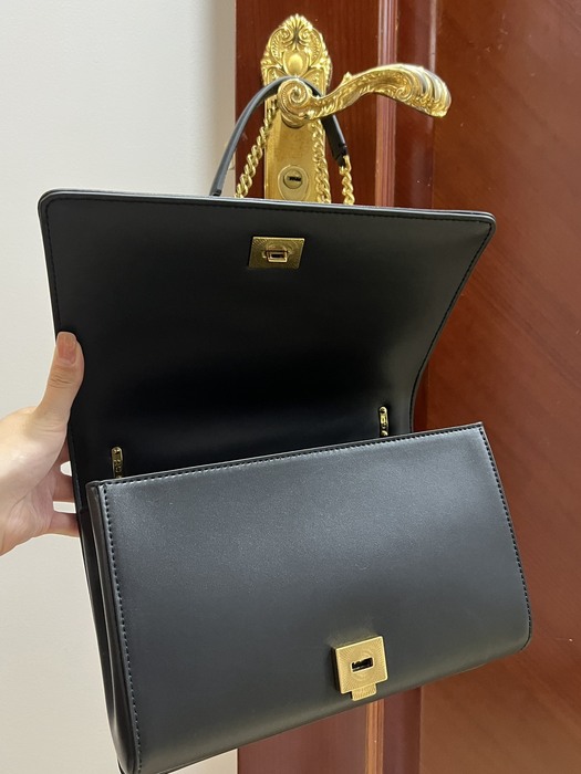 DolceGabbana Tote bag with elegant features Beige 01A