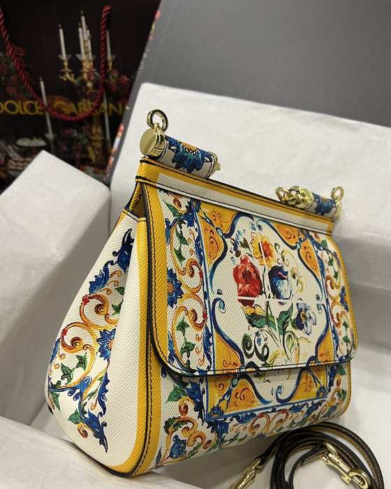 DolceGabbana Tote bag with floral design traits Beige 01A