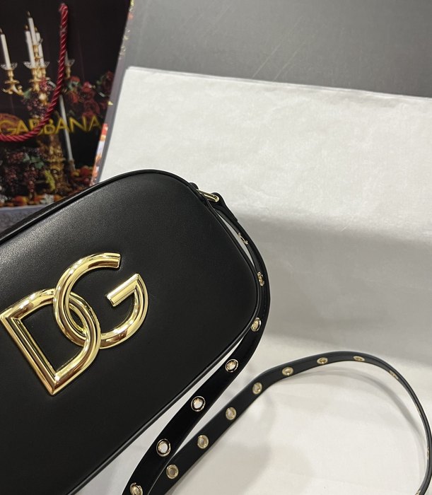 DolceGabbana Tote bag with sleek design Beige 01A