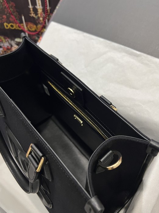 DolceGabbana Tote bag with structured design Black 01A