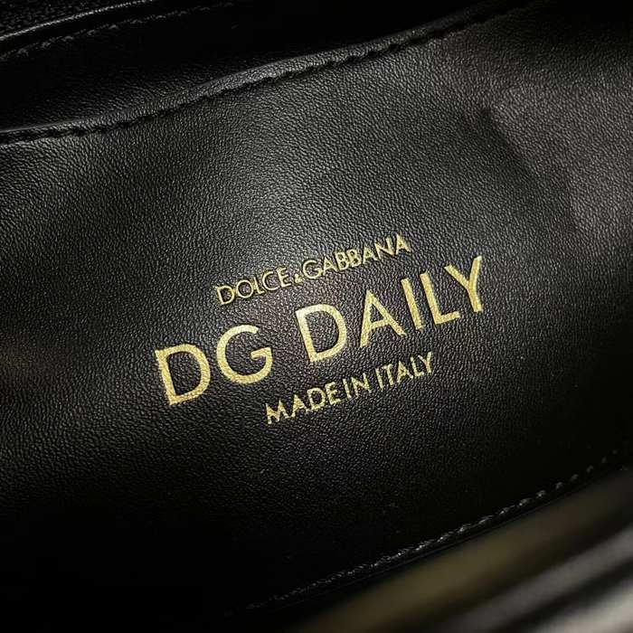 DolceGabbana Tote bag with stylish characteristics Navy 01A