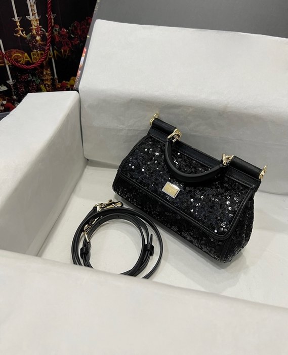 DolceGabbana Tote bag with stylish features Beige 01A