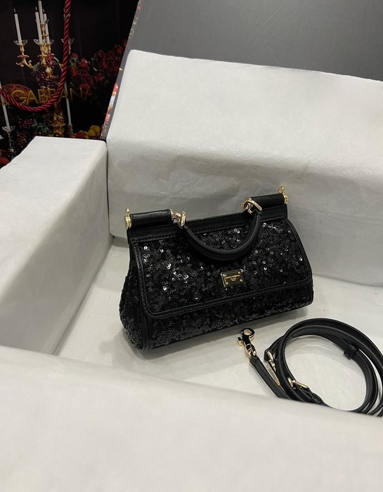 DolceGabbana Tote bag with stylish features Beige 01A