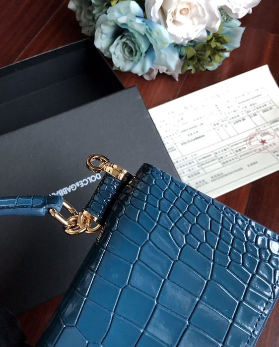 DolceGabbana Tote bag with stylish features Blue 01A