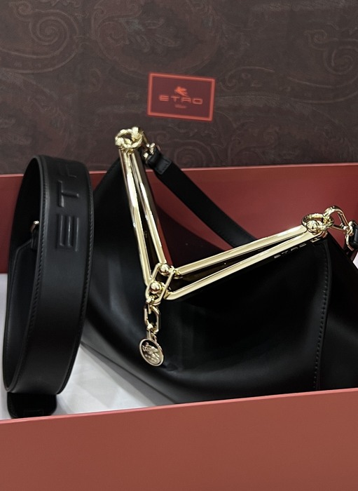 DolceGabbana Tote bag with stylish features Burgundy 01A