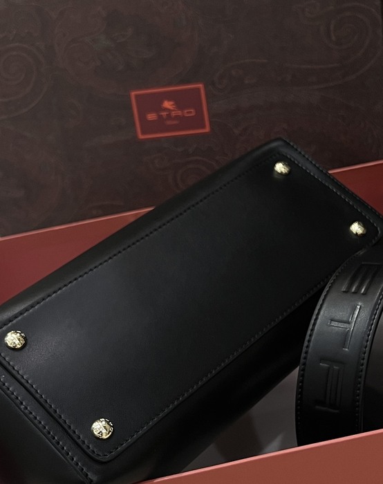 DolceGabbana Tote bag with stylish features Burgundy 01A