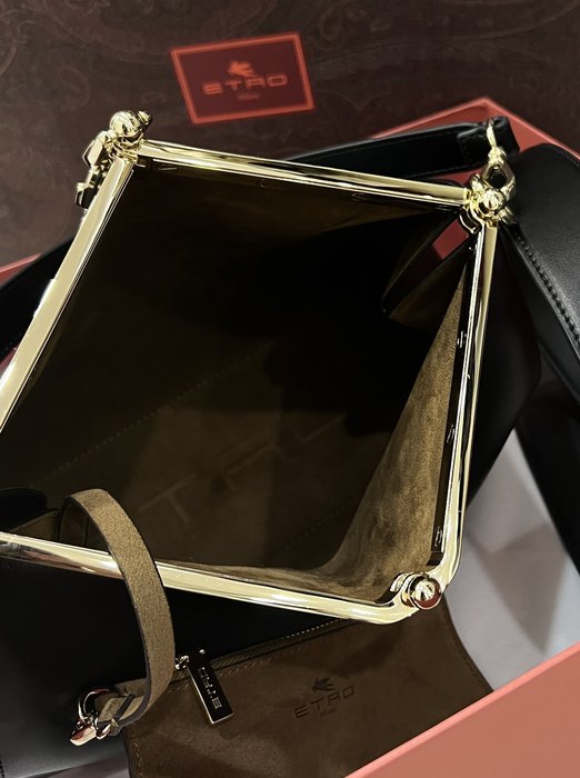 DolceGabbana Tote bag with stylish features Burgundy 01A