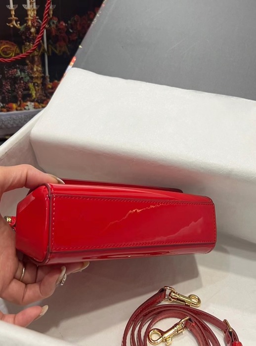 DolceGabbana Tote bag with stylish features Red 01A