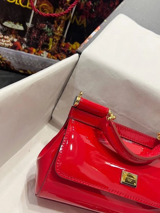 DolceGabbana Tote bag with stylish features Red 01A