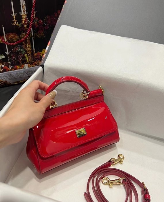 DolceGabbana Tote bag with stylish features Red 01A