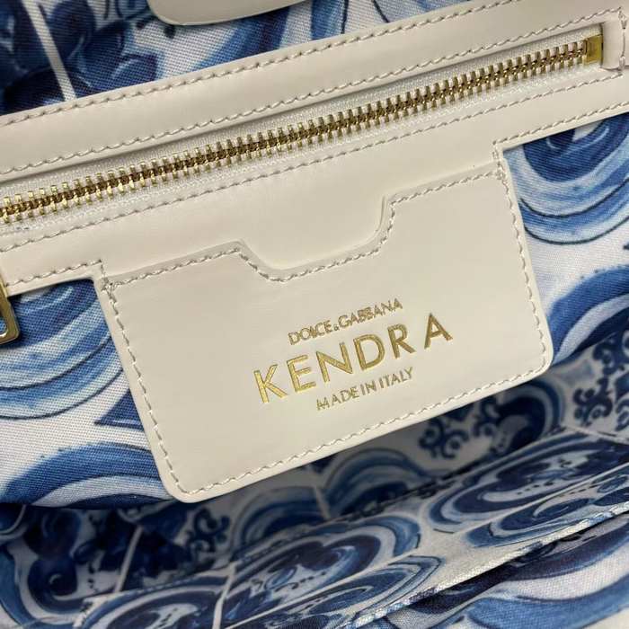 DolceGabbana Tote bag with stylish traits Beige 01A