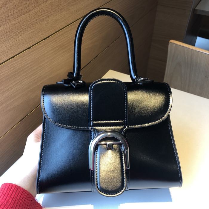 DolceGabbana Tote bag with stylish traits Black 01A