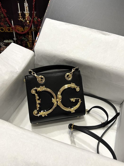 DolceGabbana Tote bag with stylish traits White 01A