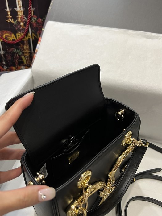 DolceGabbana Tote bag with stylish traits White 01A