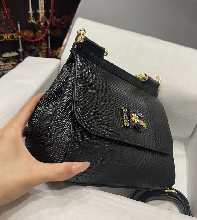 DolceGabbana Tote with elegant design Red 01A