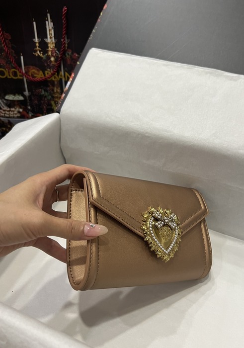 DolceGabbana Tote with elegant features Tan 01A