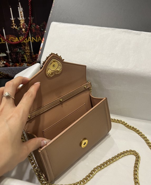 DolceGabbana Tote with elegant features Tan 01A