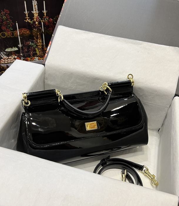 DolceGabbana Tote with sleek and elegant design Green 01A