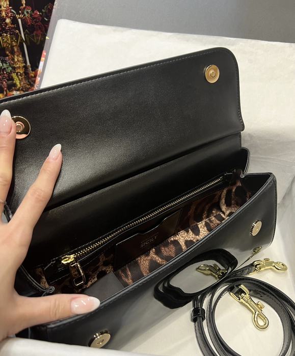 DolceGabbana Tote with sleek and elegant design Green 01A