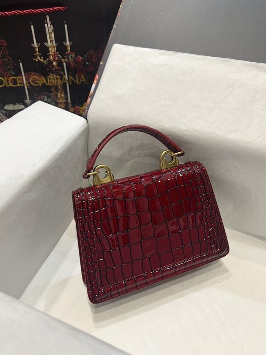 DolceGabbana Tote with stylish features Red 01A 2
