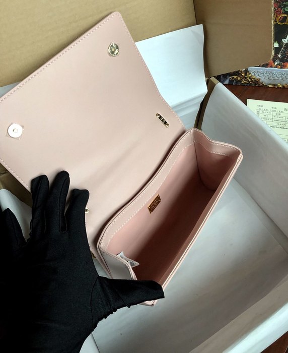 DolceGabbana Tote with stylish features Red 01A 3