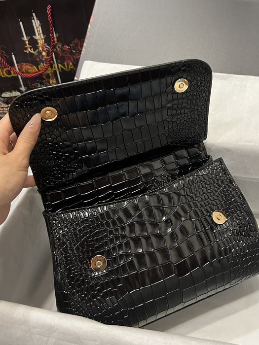 DolceGabbana Tote with textured leather Burgundy 01A