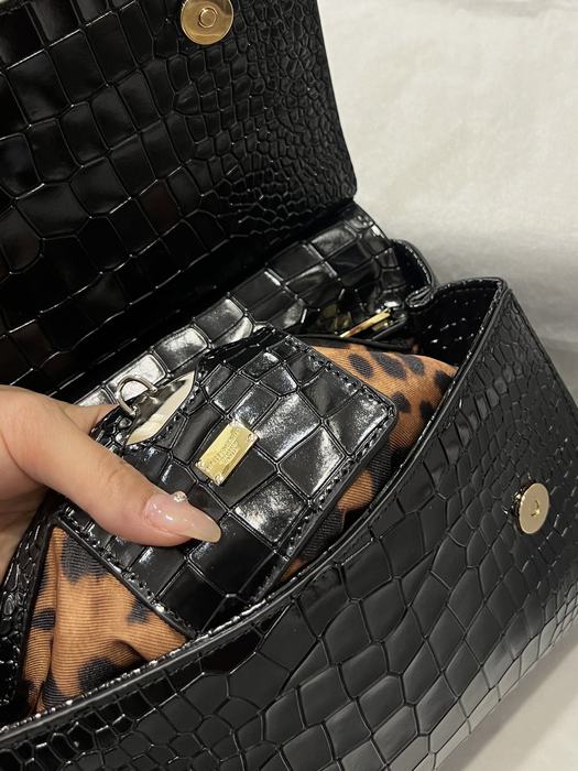 DolceGabbana Tote with textured leather Burgundy 01A