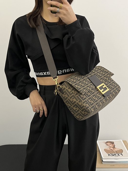 Fendi 8957 color 58A