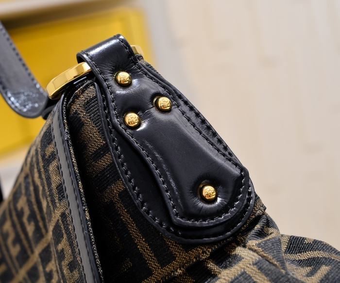 Fendi 8959 color 59A