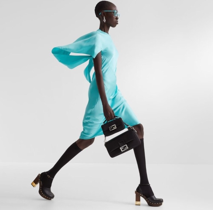 Fendi Tote Bag Black 01A 2