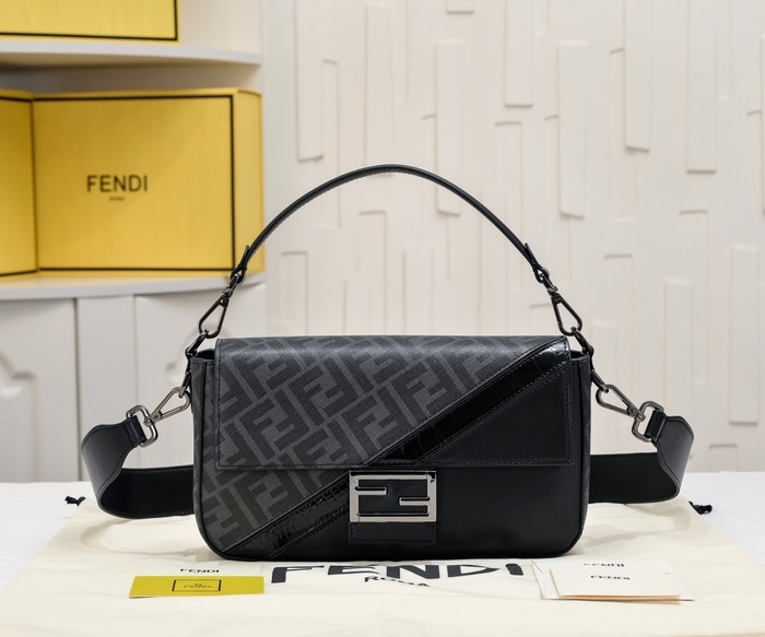 Fendi Tote Bag Black 01A