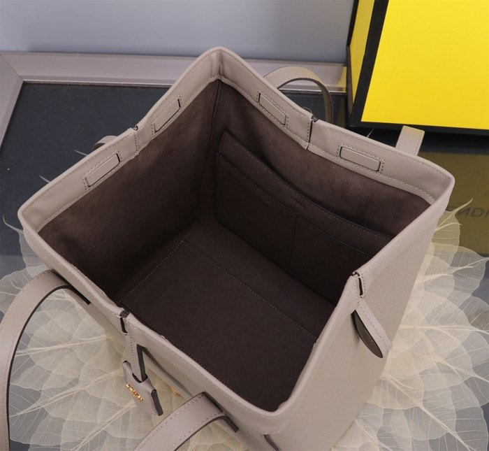 Fendi Tote Bag with Chic Design Black 01A