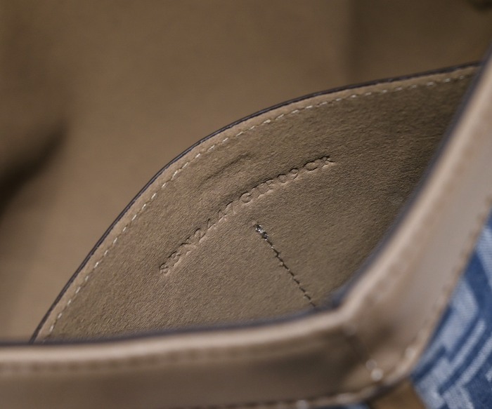 Fendi Tote Bag with Stylish Features Blue 01A 3