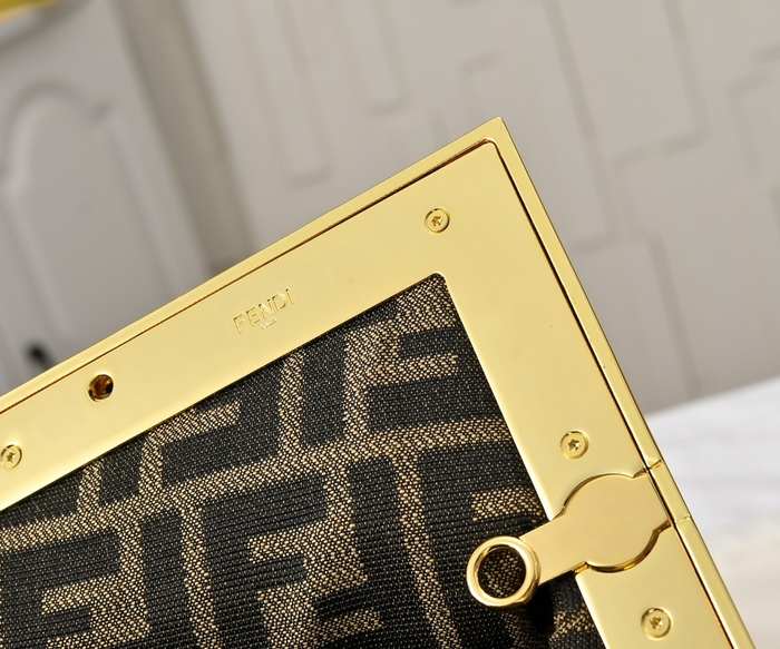 Fendi Tote Bag with Stylish Features Brown 01A 5