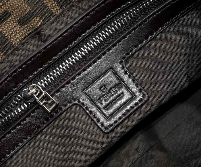 Fendi Tote Bag with stylish features Brown 01A 7