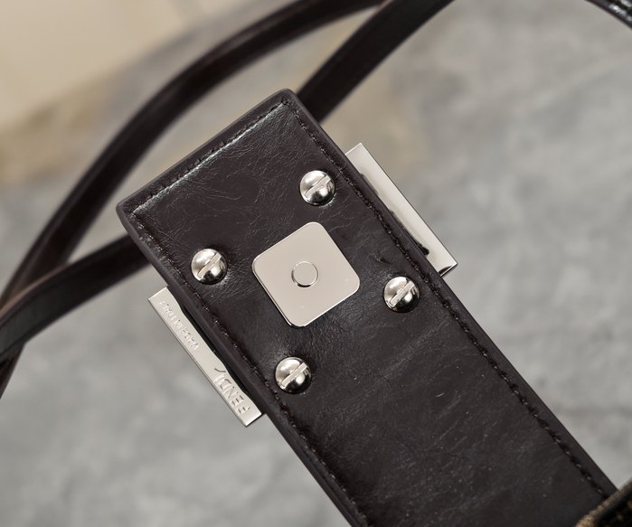 Fendi Tote Bag with stylish features Brown 01A 7