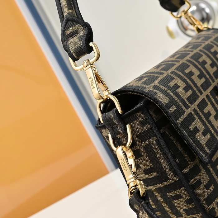 Fendi Tote Bag with stylish traits Brown 01A 2