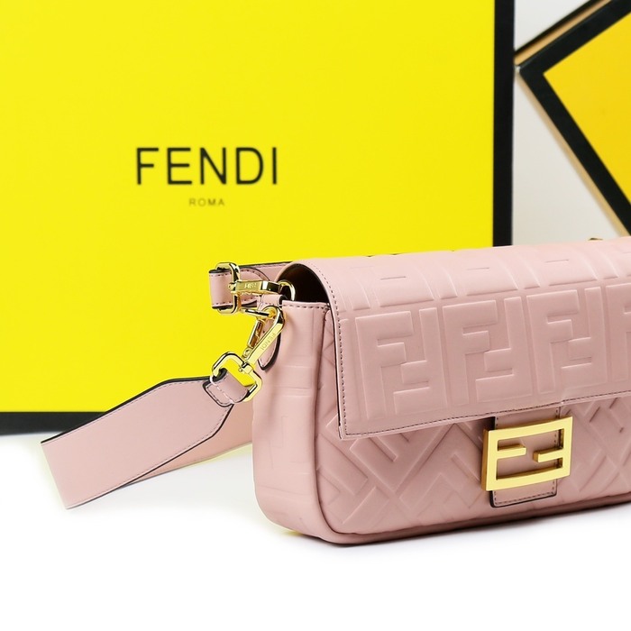 Fendi Tote bag with elegant design Black 01A