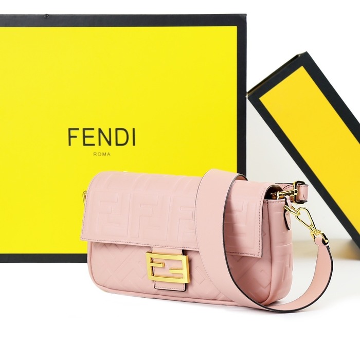 Fendi Tote bag with elegant design Black 01A