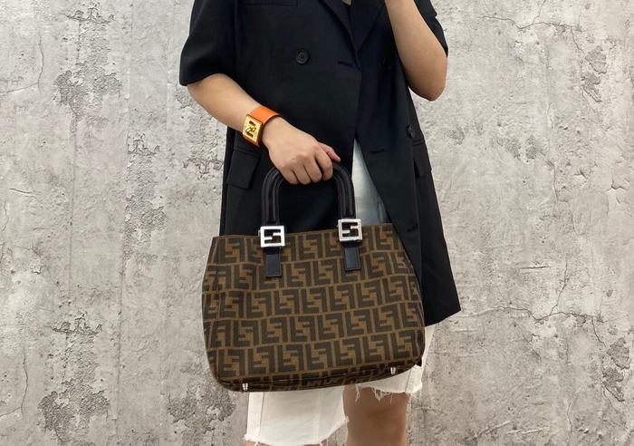 Fendi Tote bag with elegant structure Brown 01A
