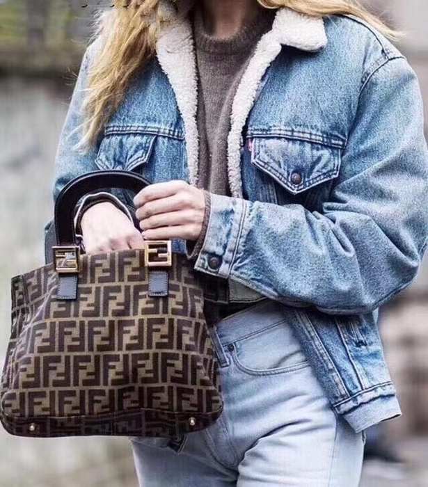 Fendi Tote bag with elegant structure Brown 01A