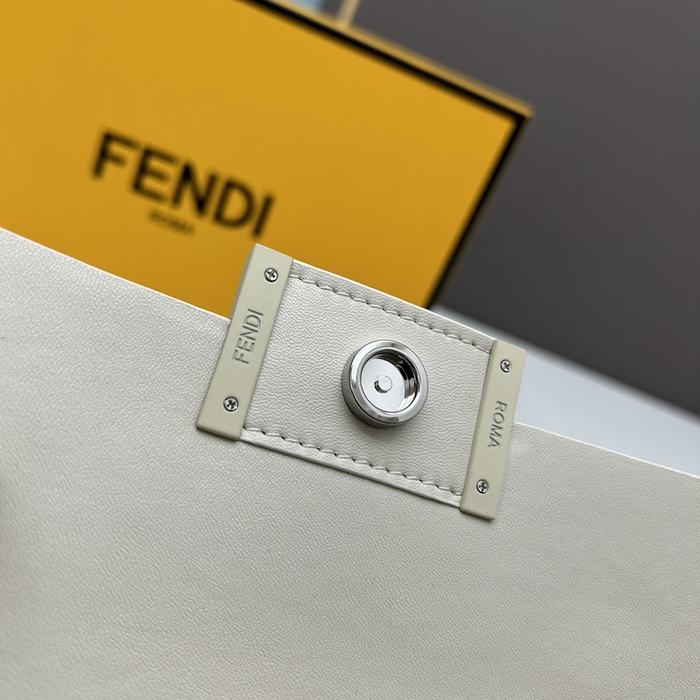 Fendi Tote bag with minimalist design traits Black 01A